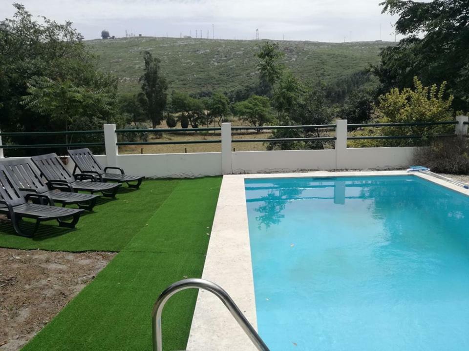 Montejunto Villas - Casa Do Platano Cadaval Luaran gambar